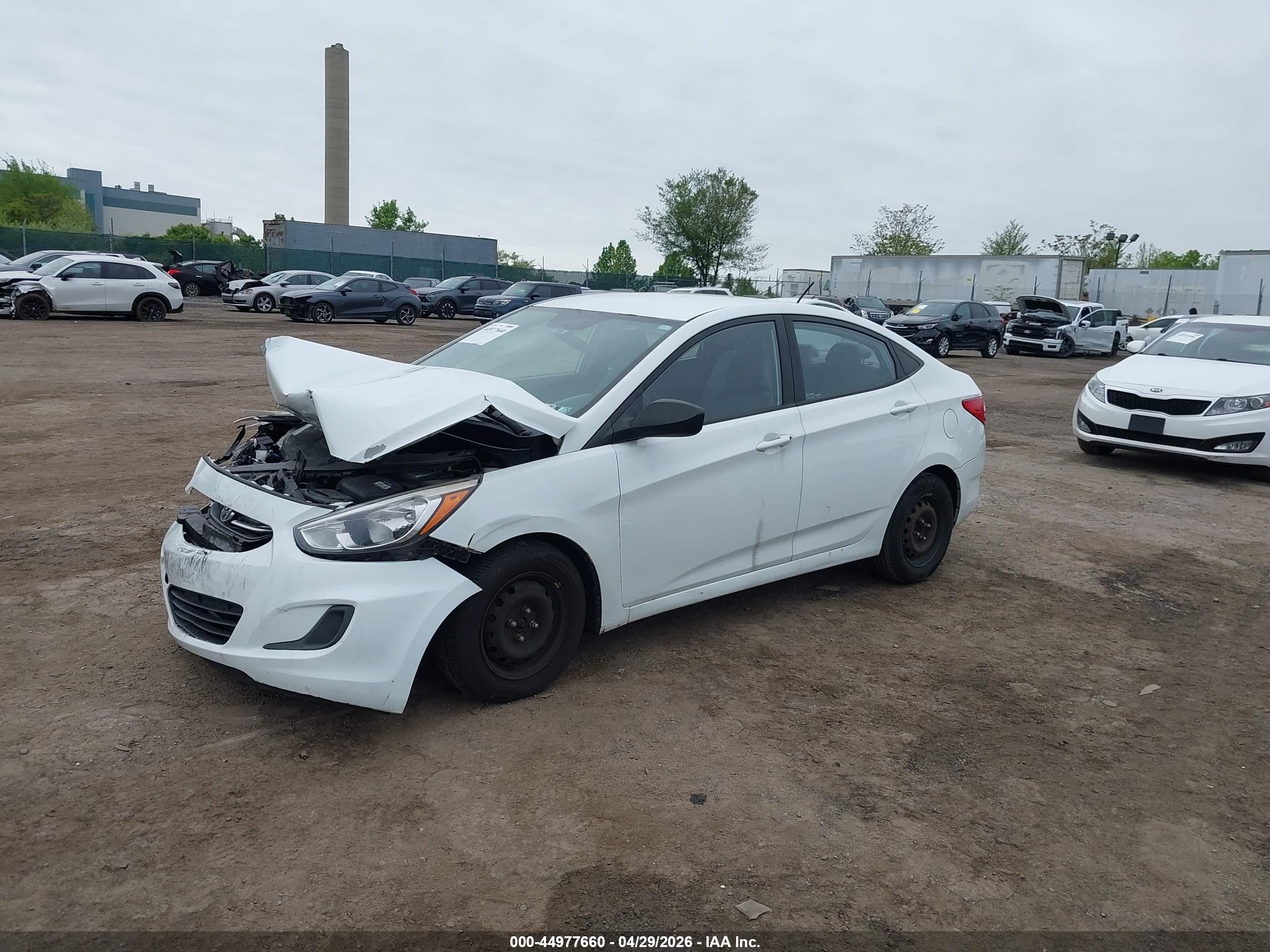 2015 Hyundai Accent Gls White vin: KMHCT4AE1FU860041