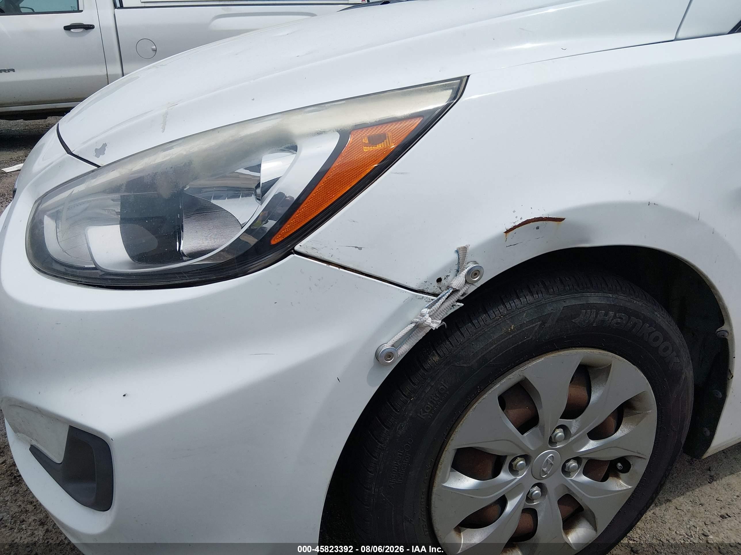 2015 Hyundai Accent Gls White vin: KMHCT4AE1FU899275