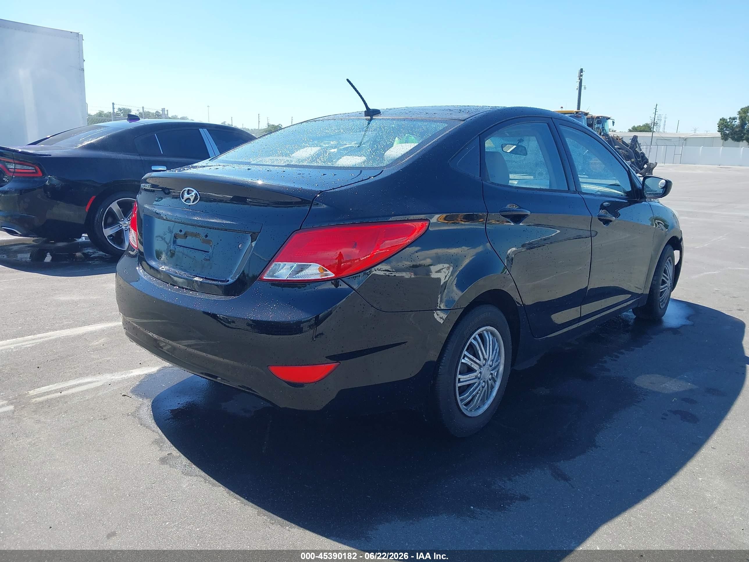 2015 Hyundai Accent Gls Черный vin: KMHCT4AE1FU906550