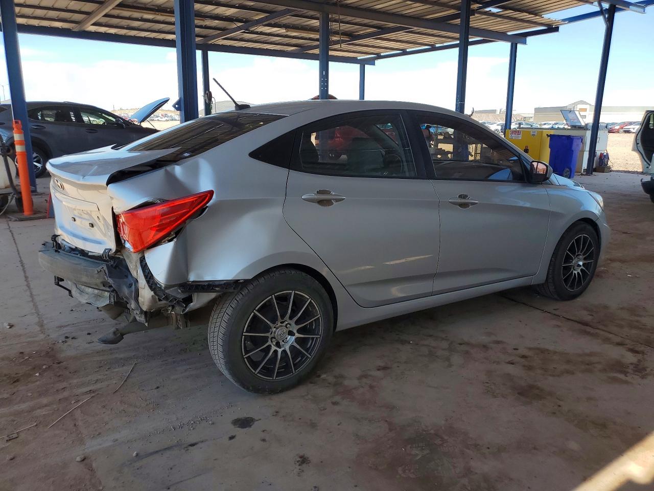 2015 Hyundai Accent Gls Silver vin: KMHCT4AE1FU921307
