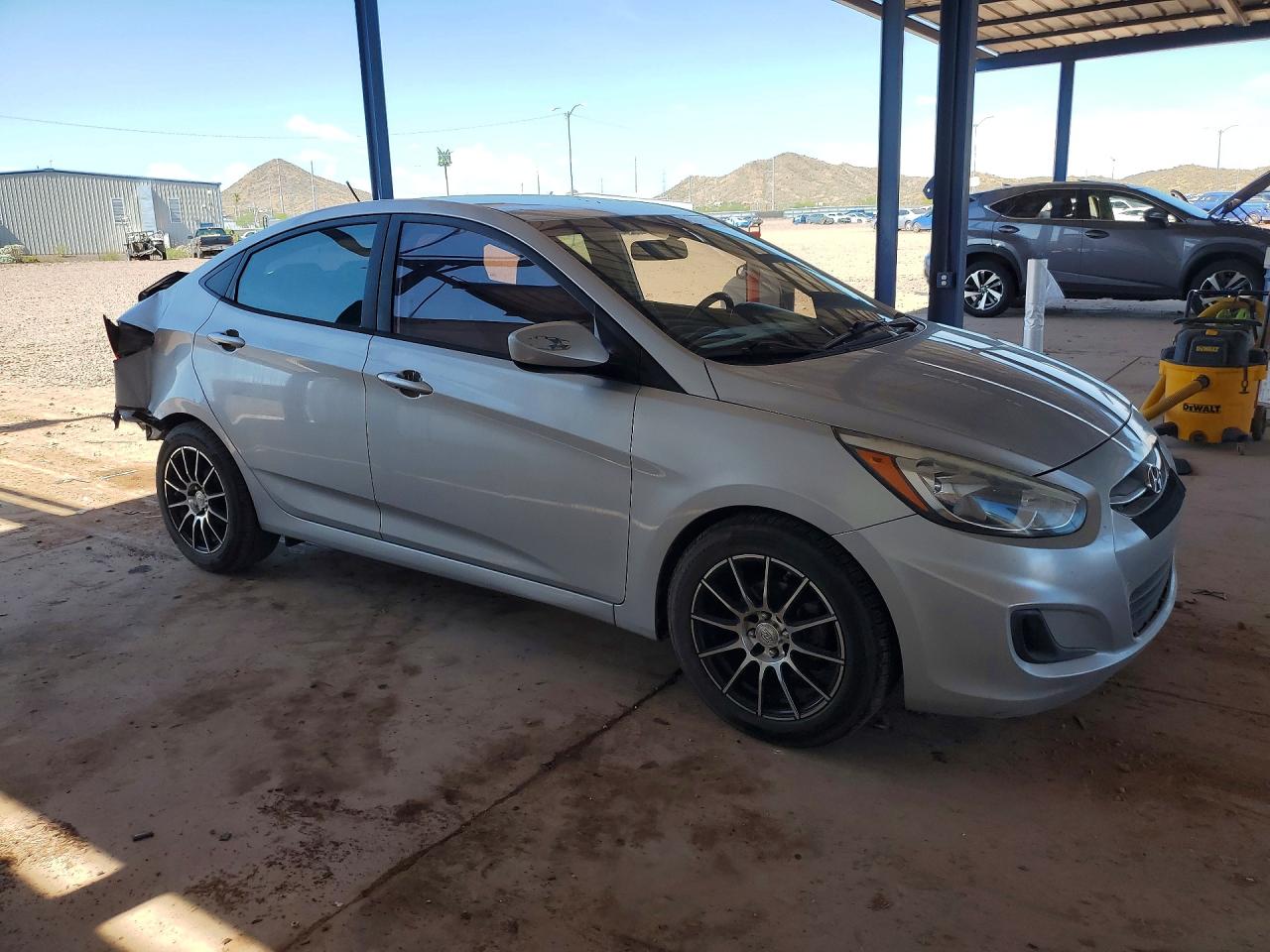 2015 Hyundai Accent Gls Silver vin: KMHCT4AE1FU921307