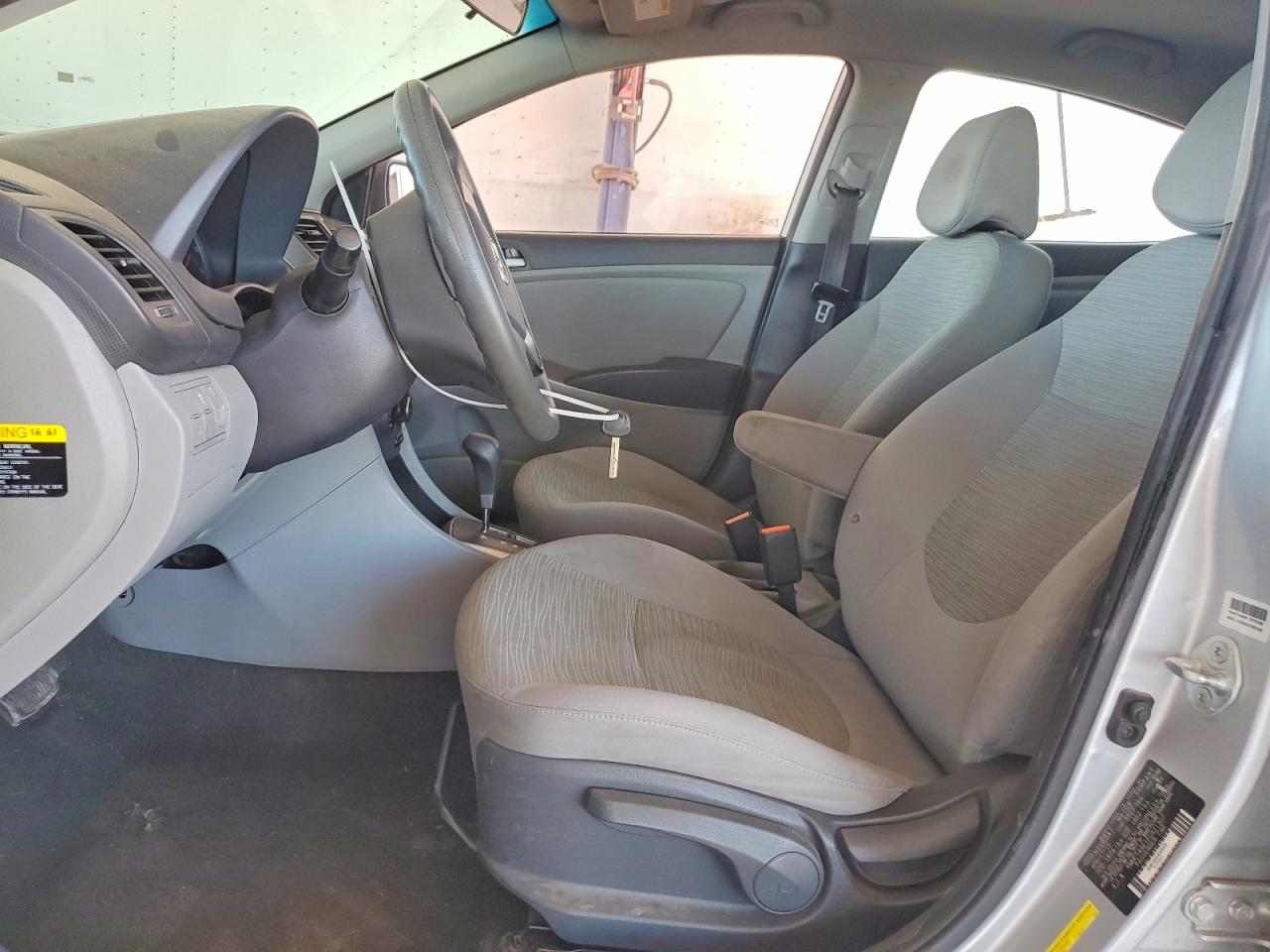 2015 Hyundai Accent Gls Silver vin: KMHCT4AE1FU921307
