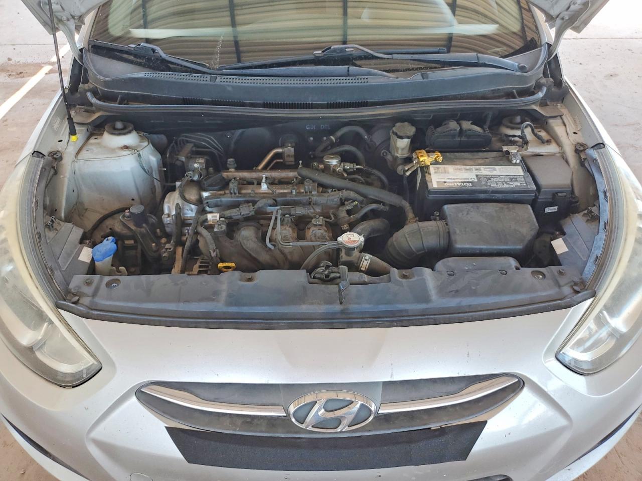 2015 Hyundai Accent Gls Silver vin: KMHCT4AE1FU921307