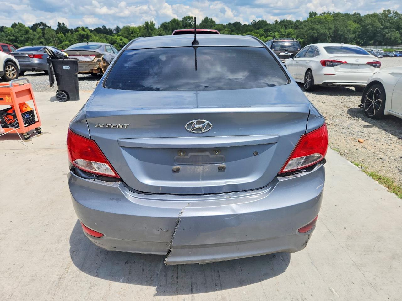 2017 Hyundai Accent Se Серебряный vin: KMHCT4AE1HU351215