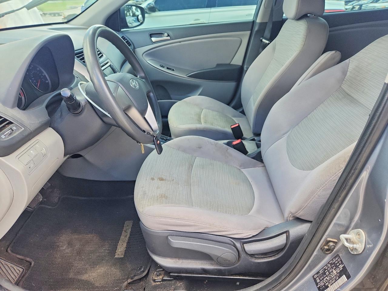 2017 Hyundai Accent Se Серебряный vin: KMHCT4AE1HU351215
