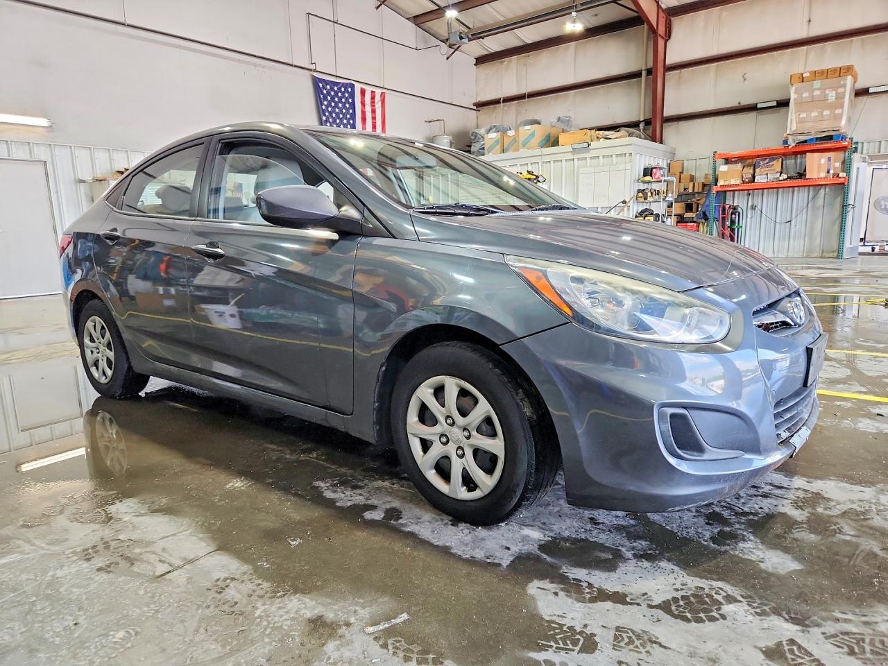 2012 Hyundai Accent Gls Gray vin: KMHCT4AE2CU090282