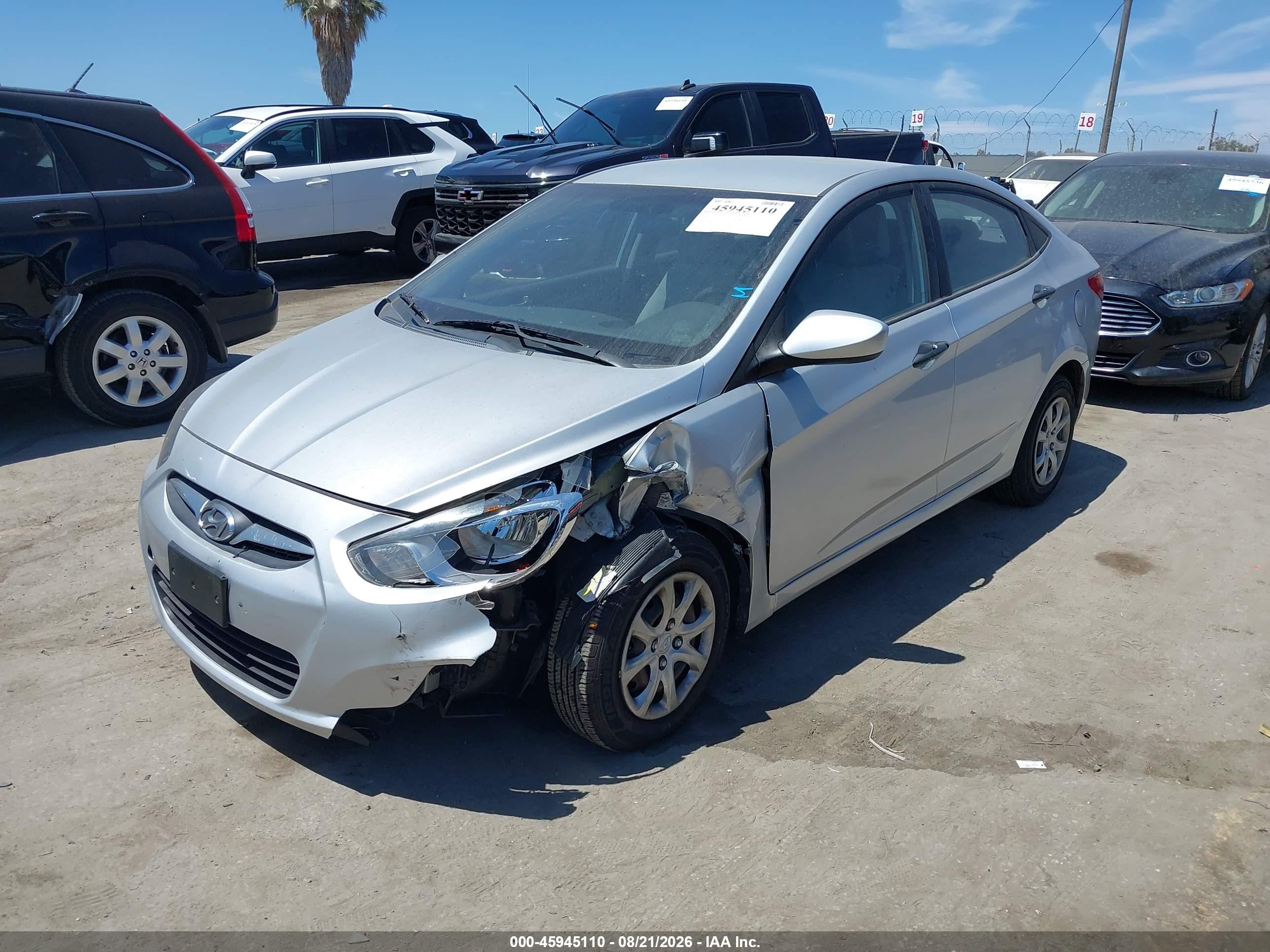 2012 Hyundai Accent Gls Серебряный vin: KMHCT4AE2CU091416