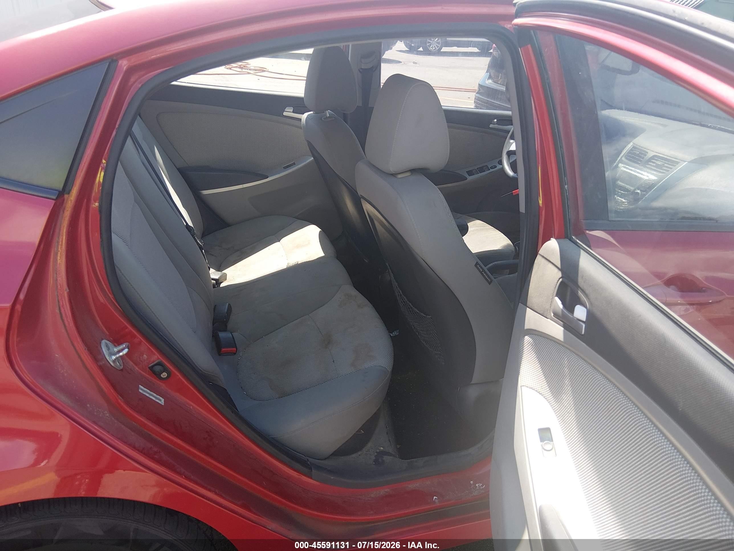 2012 Hyundai Accent Gls Red vin: KMHCT4AE2CU164056