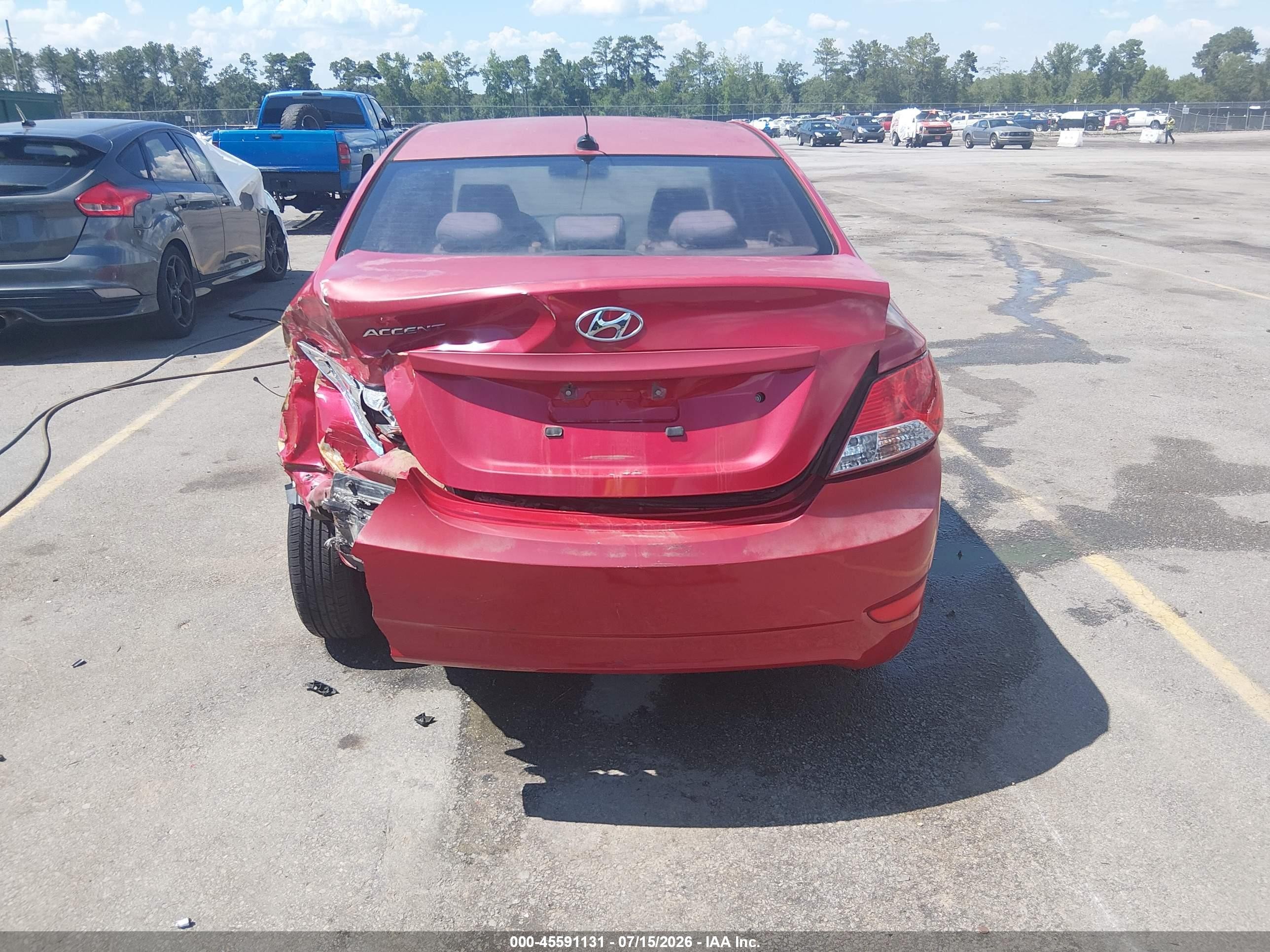 2012 Hyundai Accent Gls Red vin: KMHCT4AE2CU164056