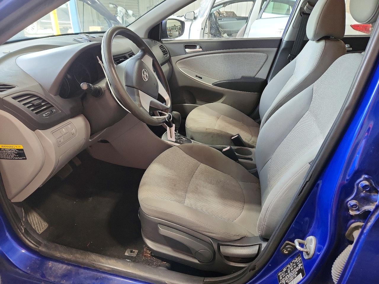 2012 Hyundai Accent Gls Blue vin: KMHCT4AE2CU202580