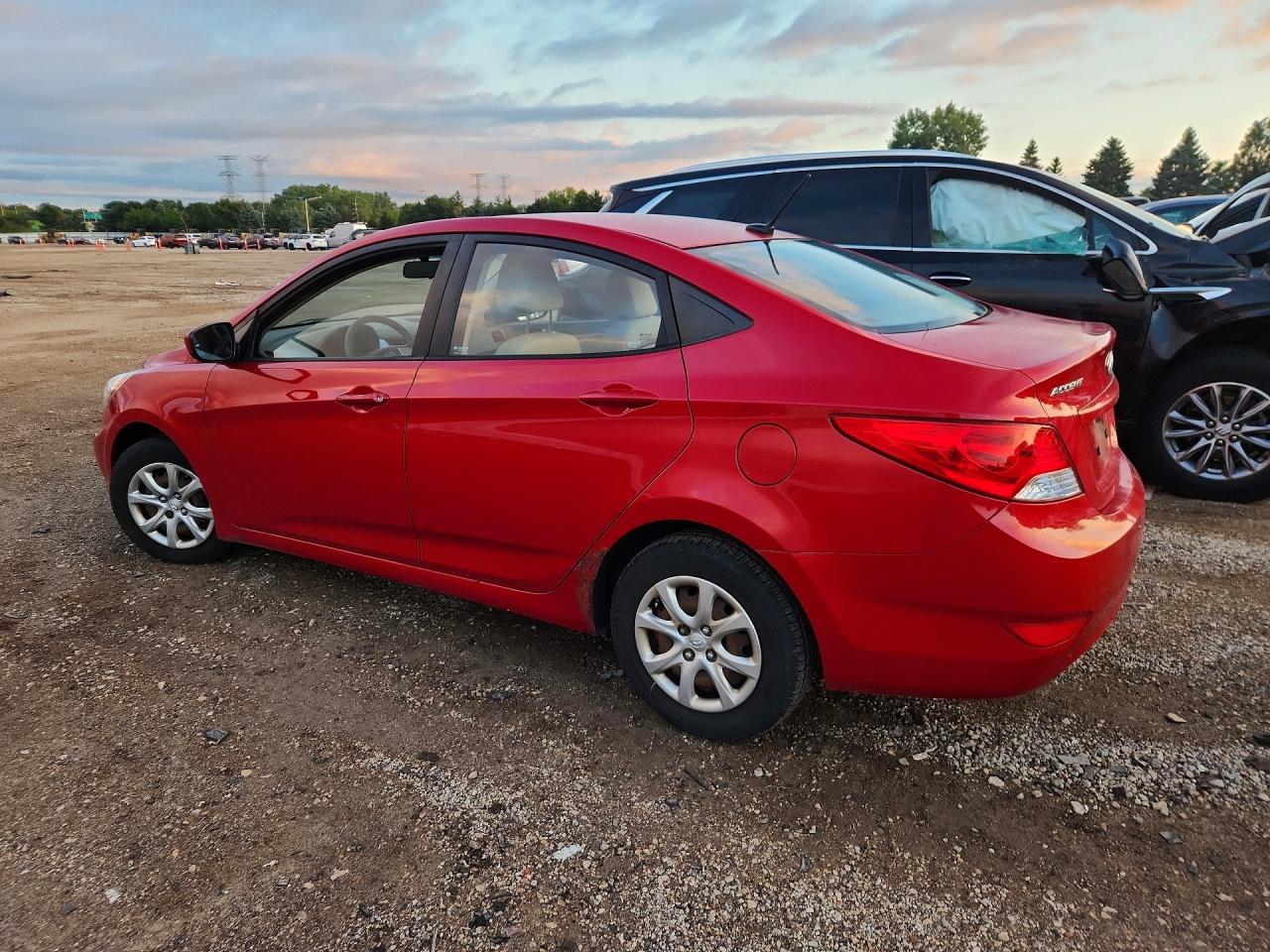 2012 Hyundai Accent Gls Красный vin: KMHCT4AE2CU254565