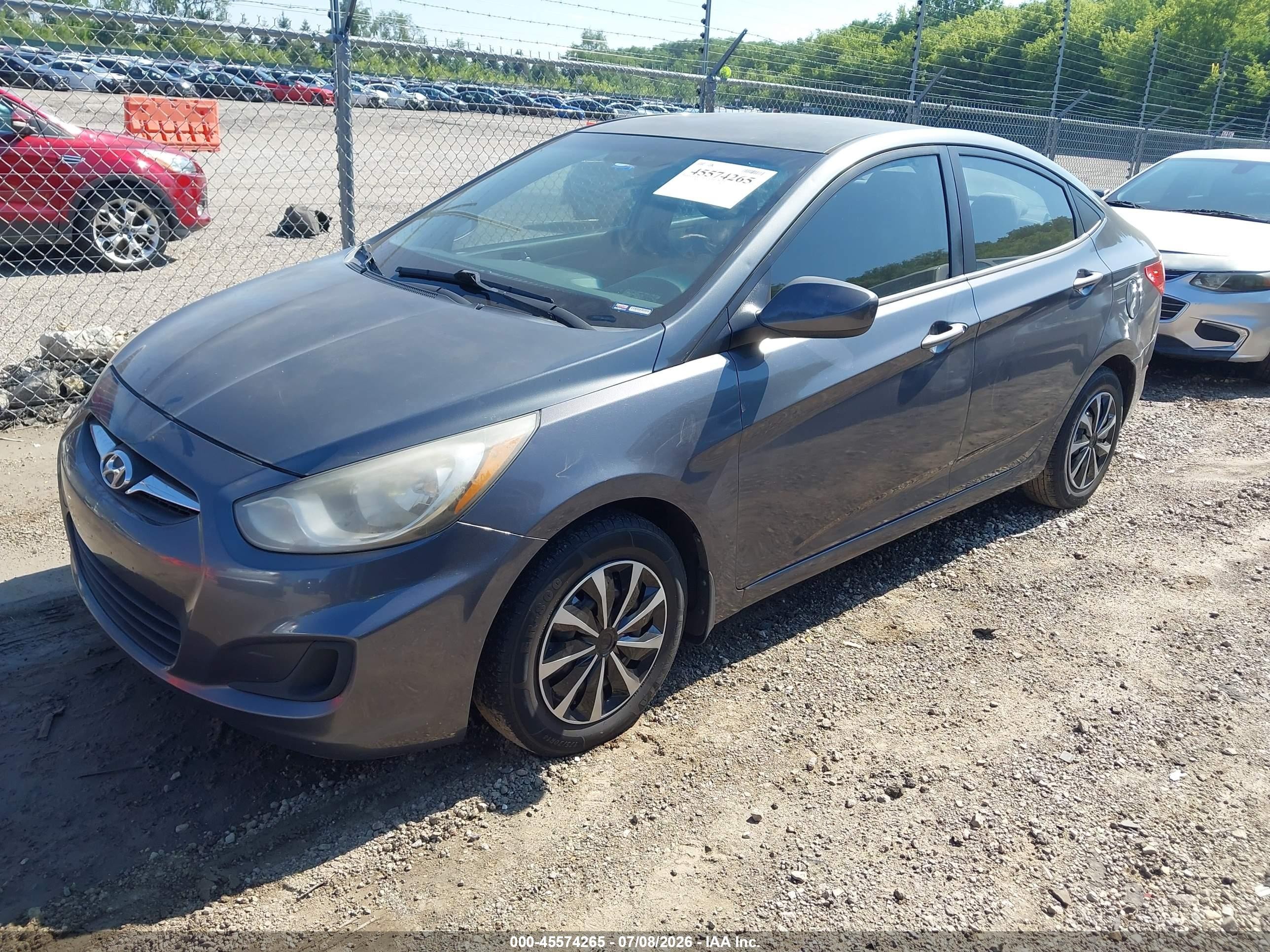 2013 Hyundai Accent Gls Серый vin: KMHCT4AE2DU323594