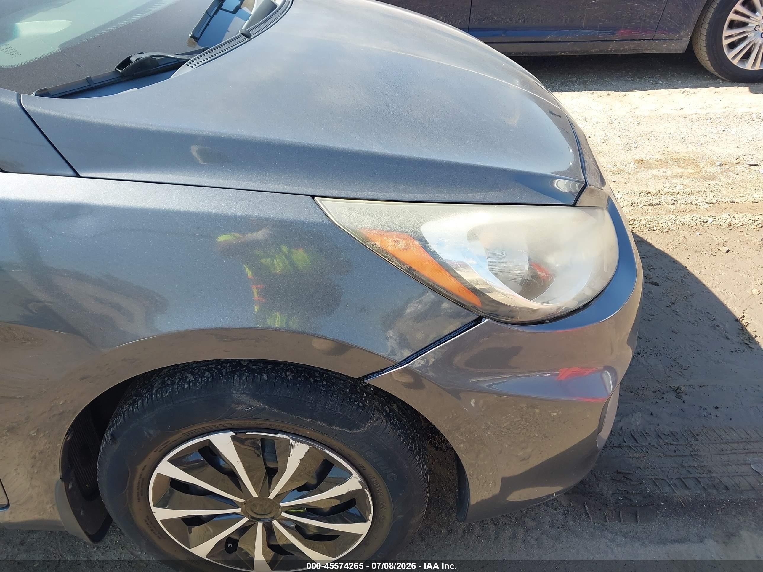 2013 Hyundai Accent Gls Серый vin: KMHCT4AE2DU323594