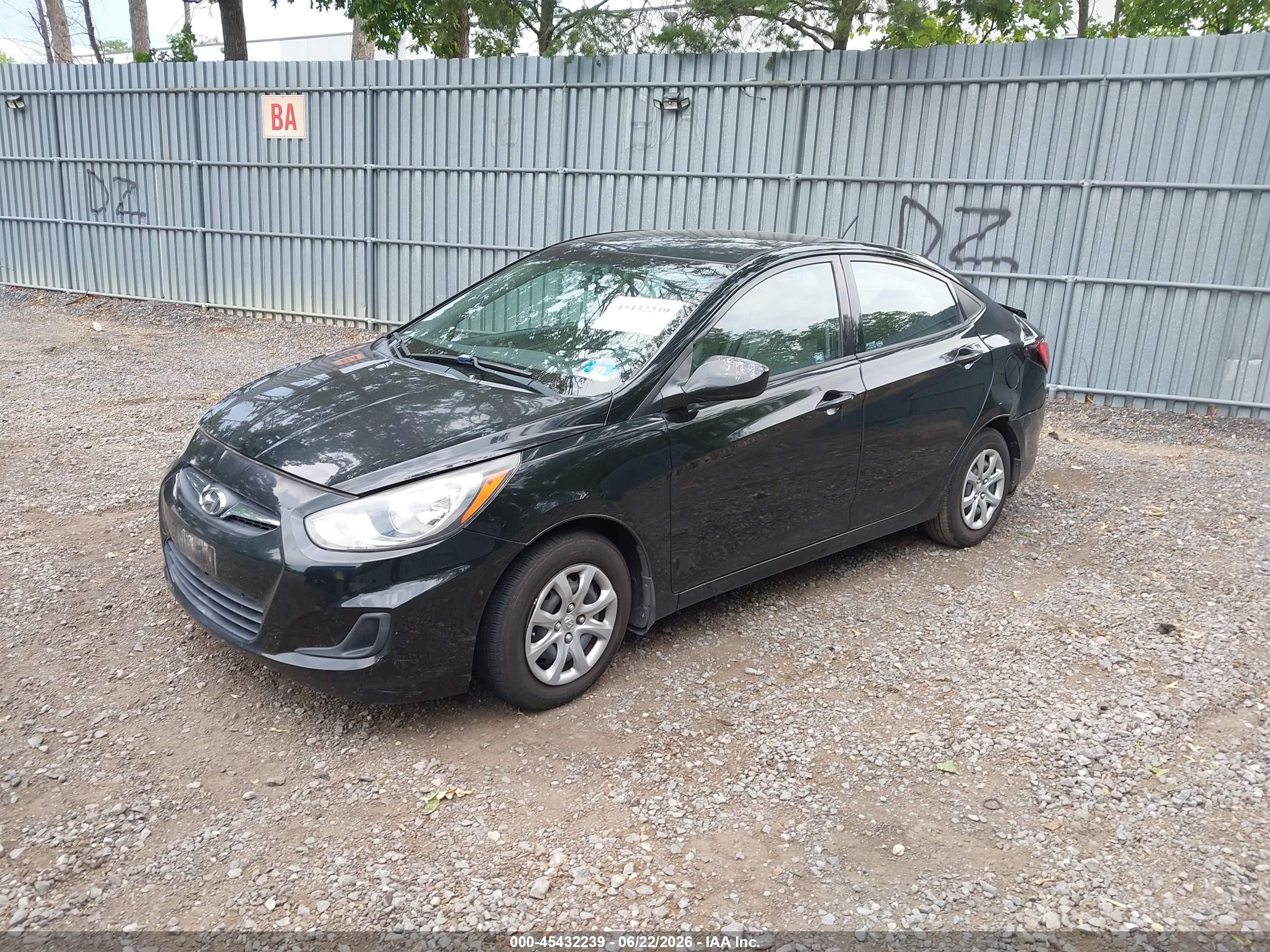 2013 Hyundai Accent Gls Black vin: KMHCT4AE2DU352593