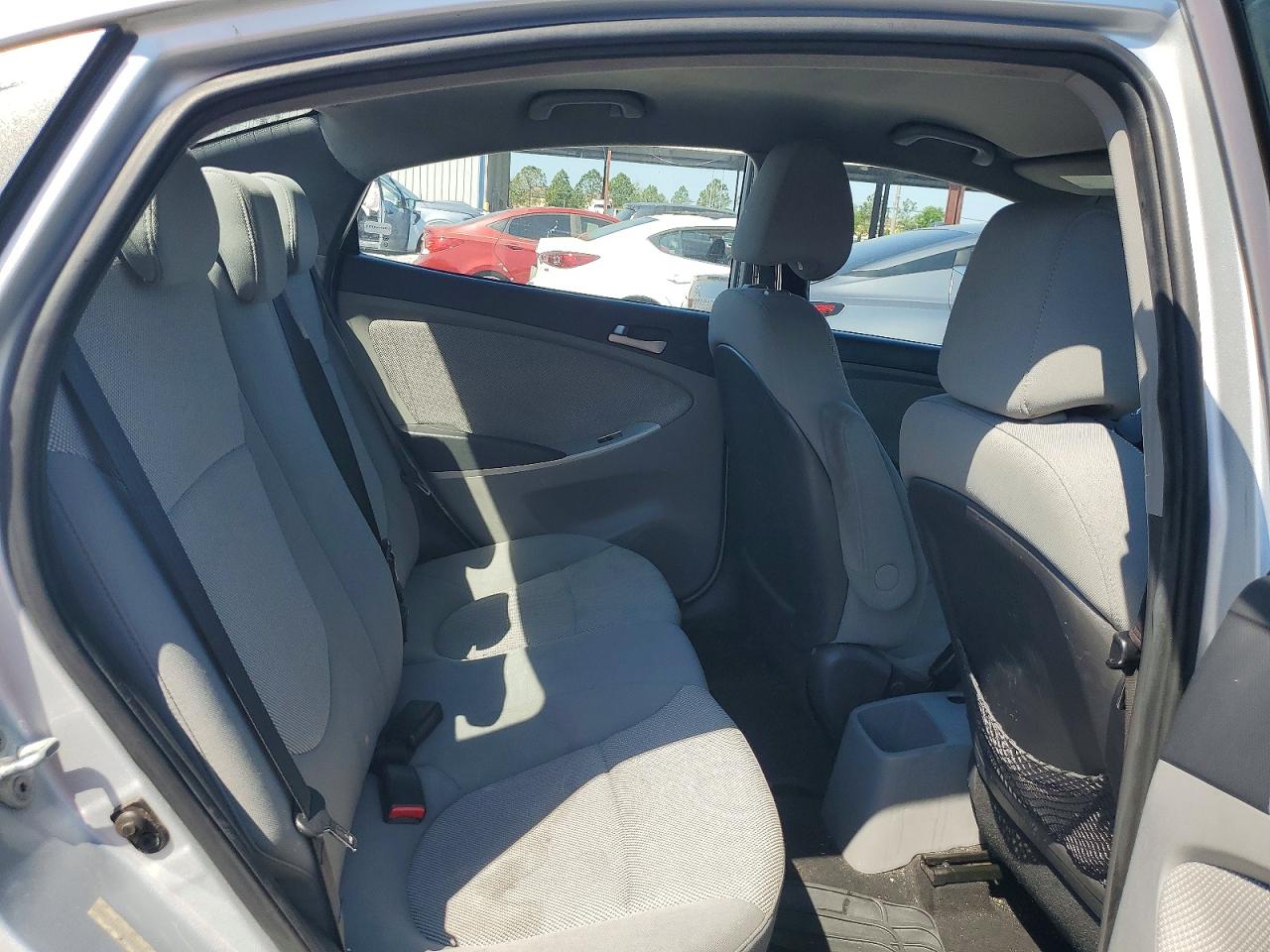 2013 Hyundai Accent Gls Gray vin: KMHCT4AE2DU394617