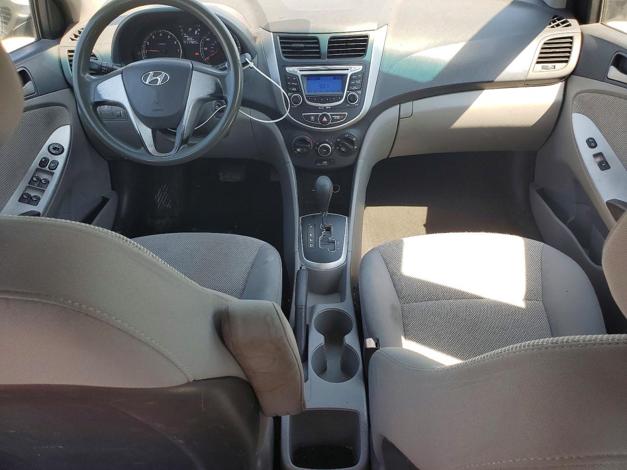 2013 Hyundai Accent Gls Gray vin: KMHCT4AE2DU394617