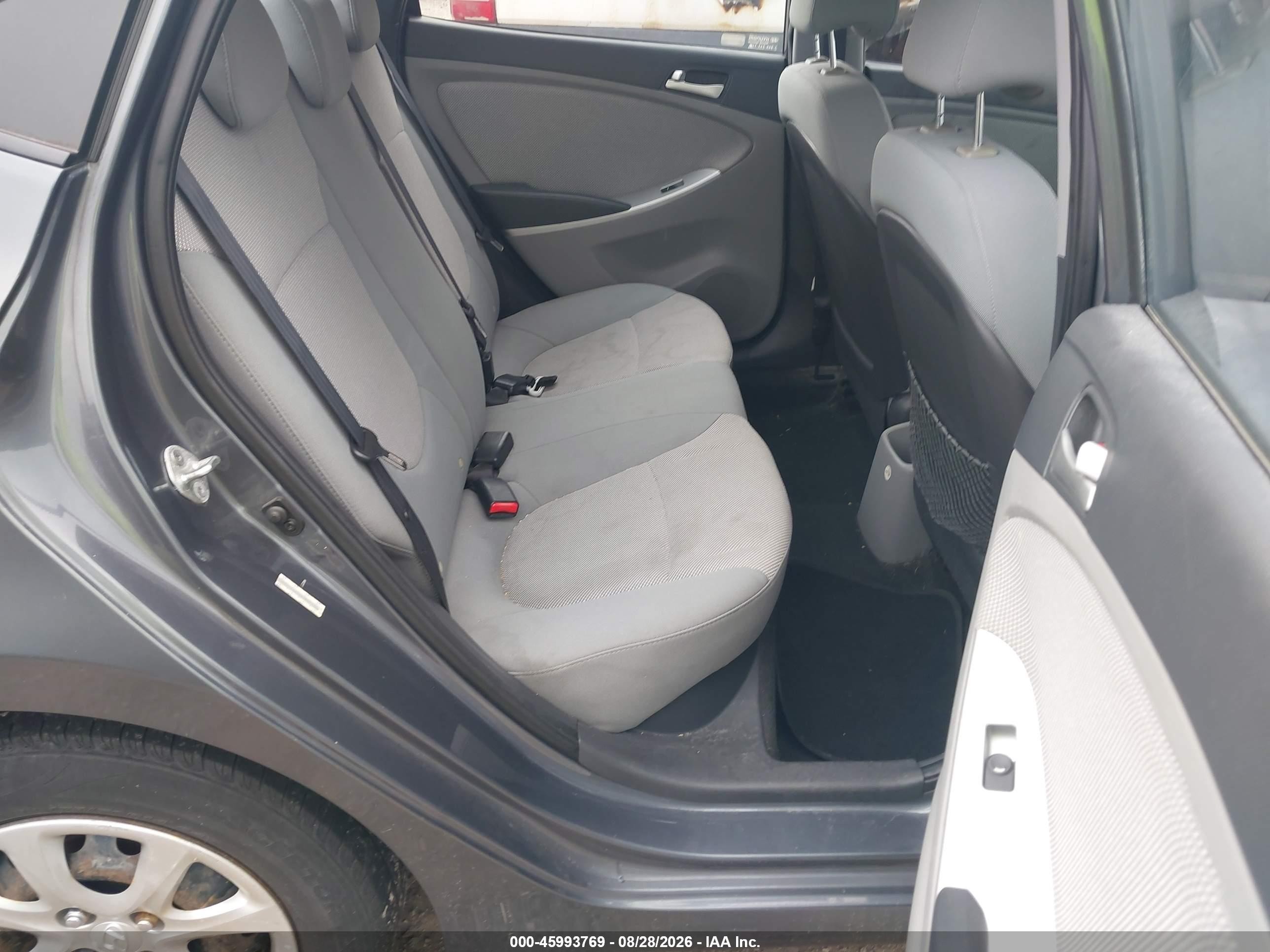 2013 Hyundai Accent Gls Черный vin: KMHCT4AE2DU409312