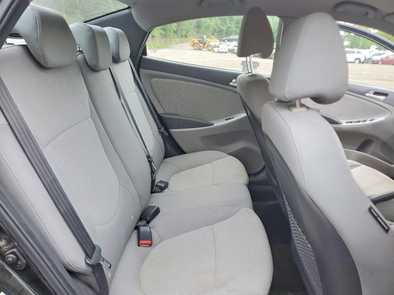 2013 Hyundai Accent Gls Black vin: KMHCT4AE2DU412811