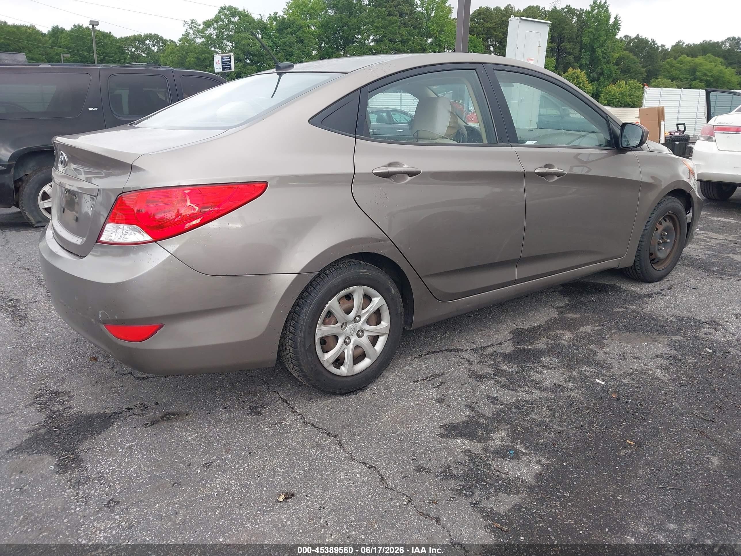 2013 Hyundai Accent Gls Dark Brown vin: KMHCT4AE2DU477867