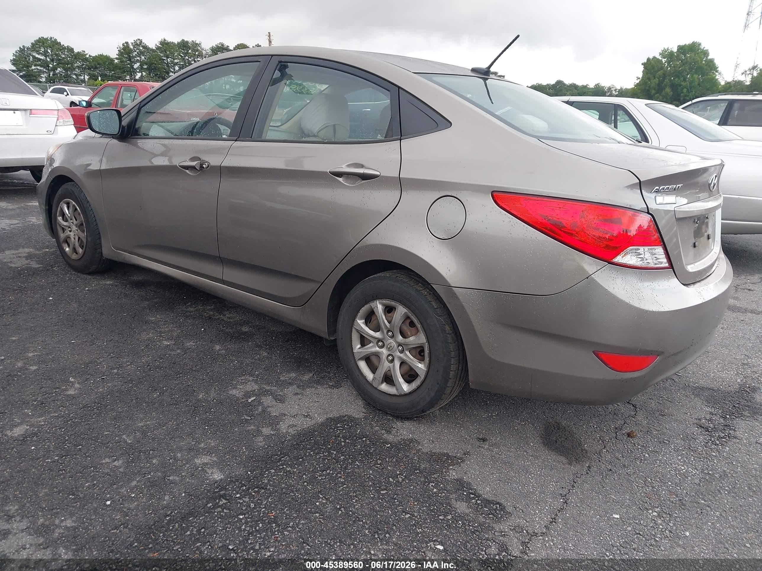 2013 Hyundai Accent Gls Dark Brown vin: KMHCT4AE2DU477867