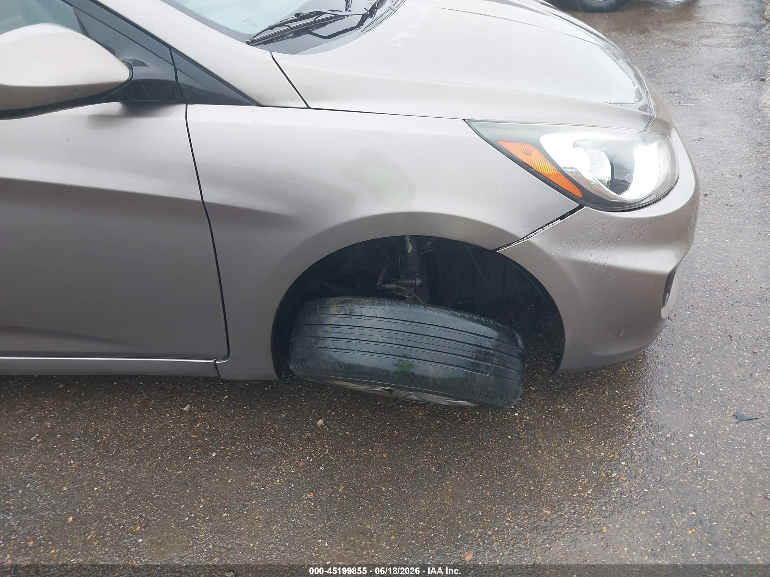 2013 Hyundai Accent Gls Brown vin: KMHCT4AE2DU521057