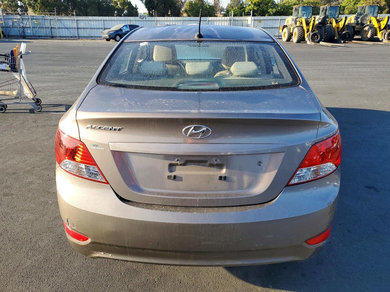 2013 Hyundai Accent Gls Beige vin: KMHCT4AE2DU542099