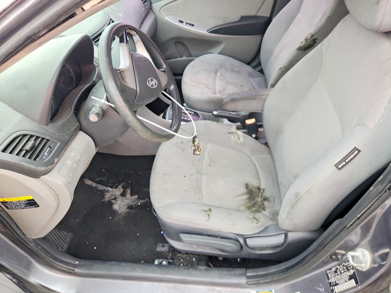 2013 Hyundai Accent Gls Gray vin: KMHCT4AE2DU555015