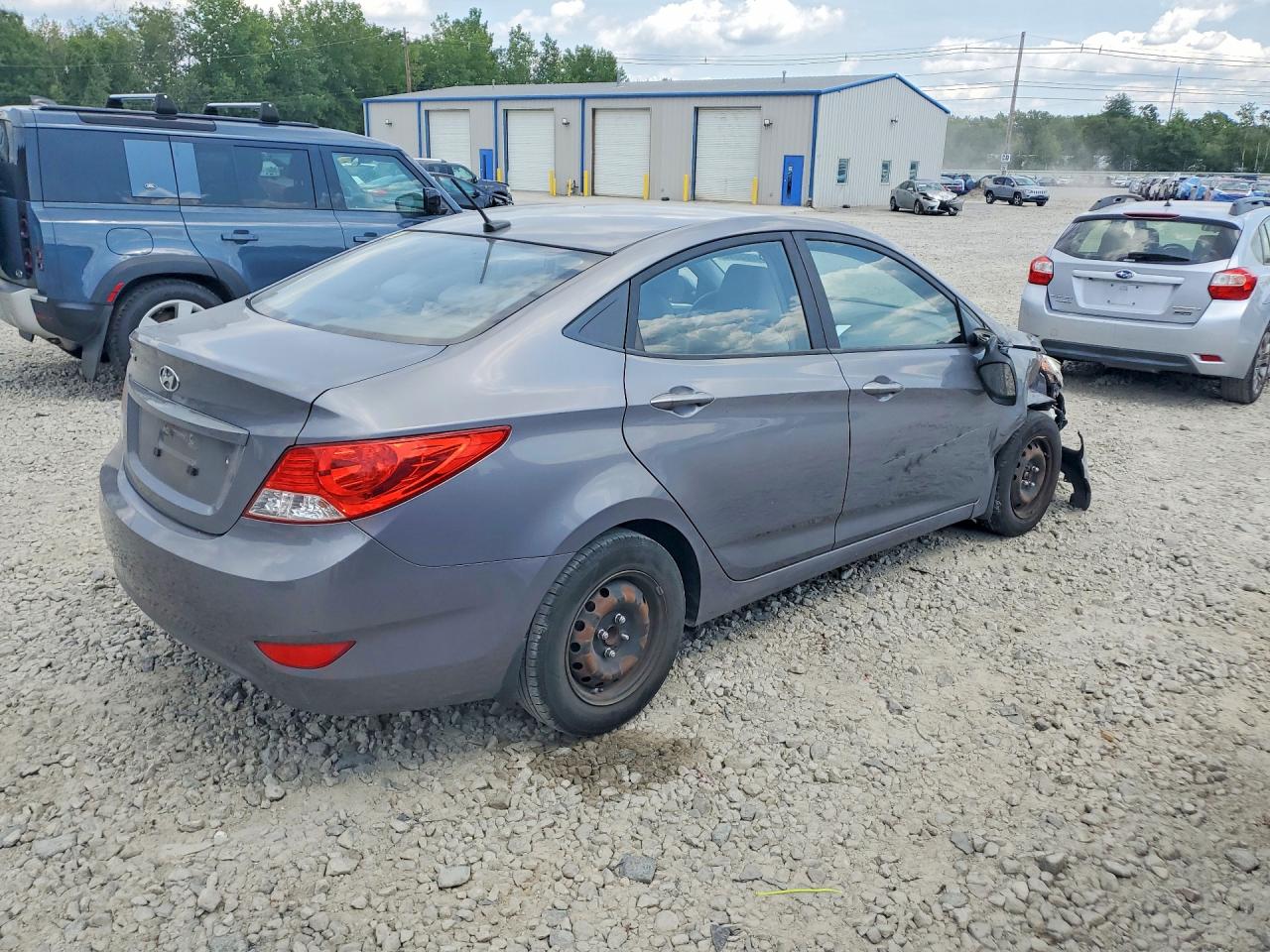 2013 Hyundai Accent Gls Gray vin: KMHCT4AE2DU563261