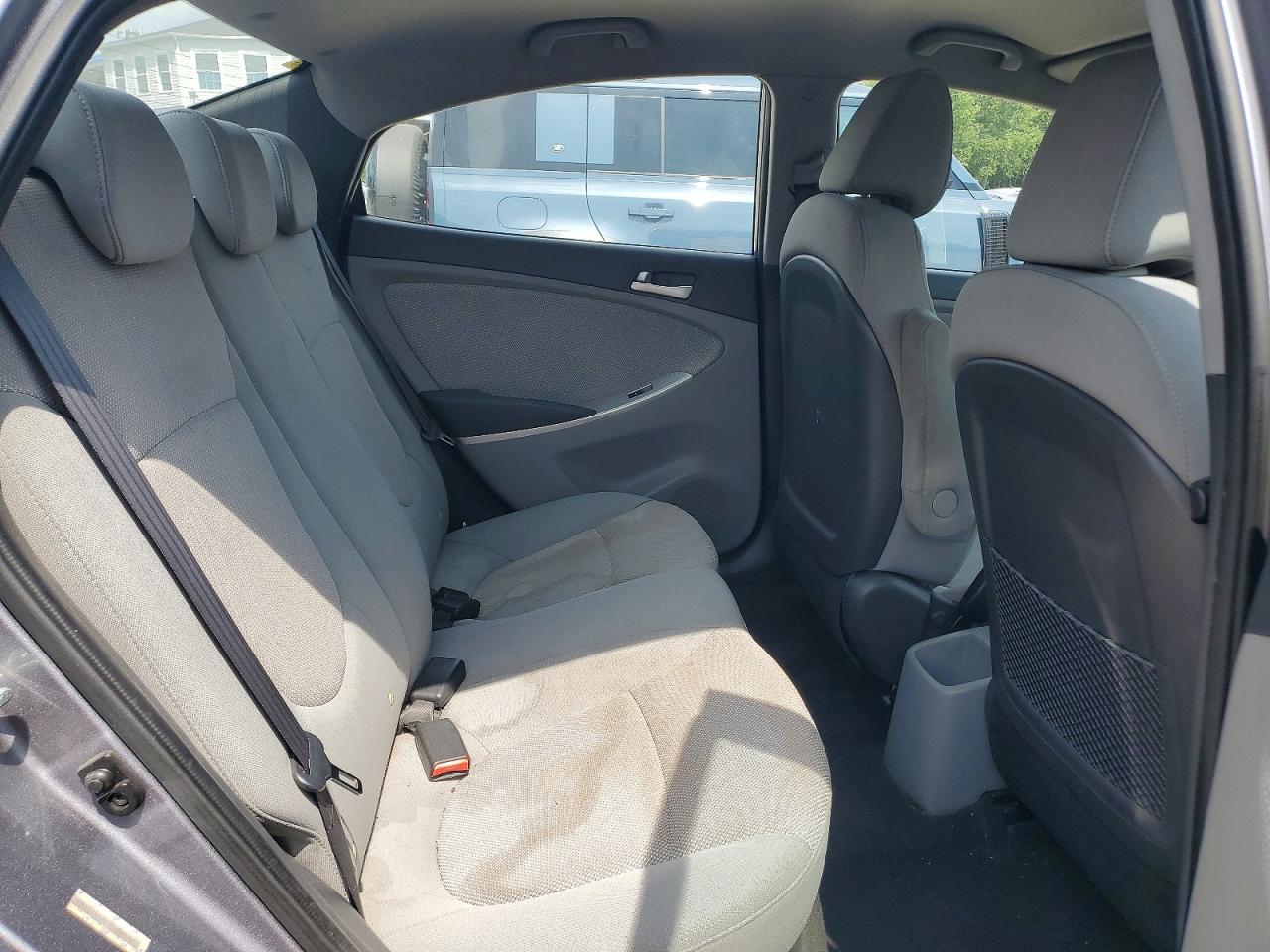 2013 Hyundai Accent Gls Gray vin: KMHCT4AE2DU563261
