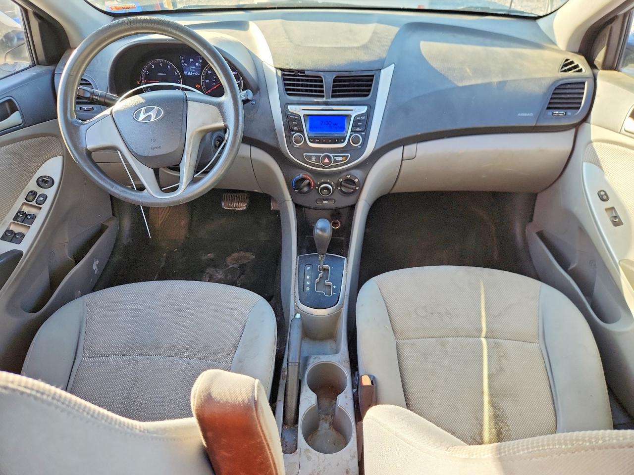 2014 Hyundai Accent Gls Серебряный vin: KMHCT4AE2EU611715