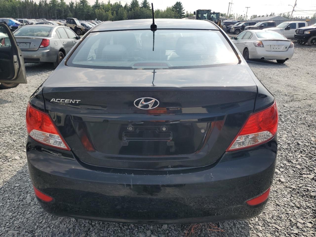 2014 Hyundai Accent Gls Black vin: KMHCT4AE2EU628966