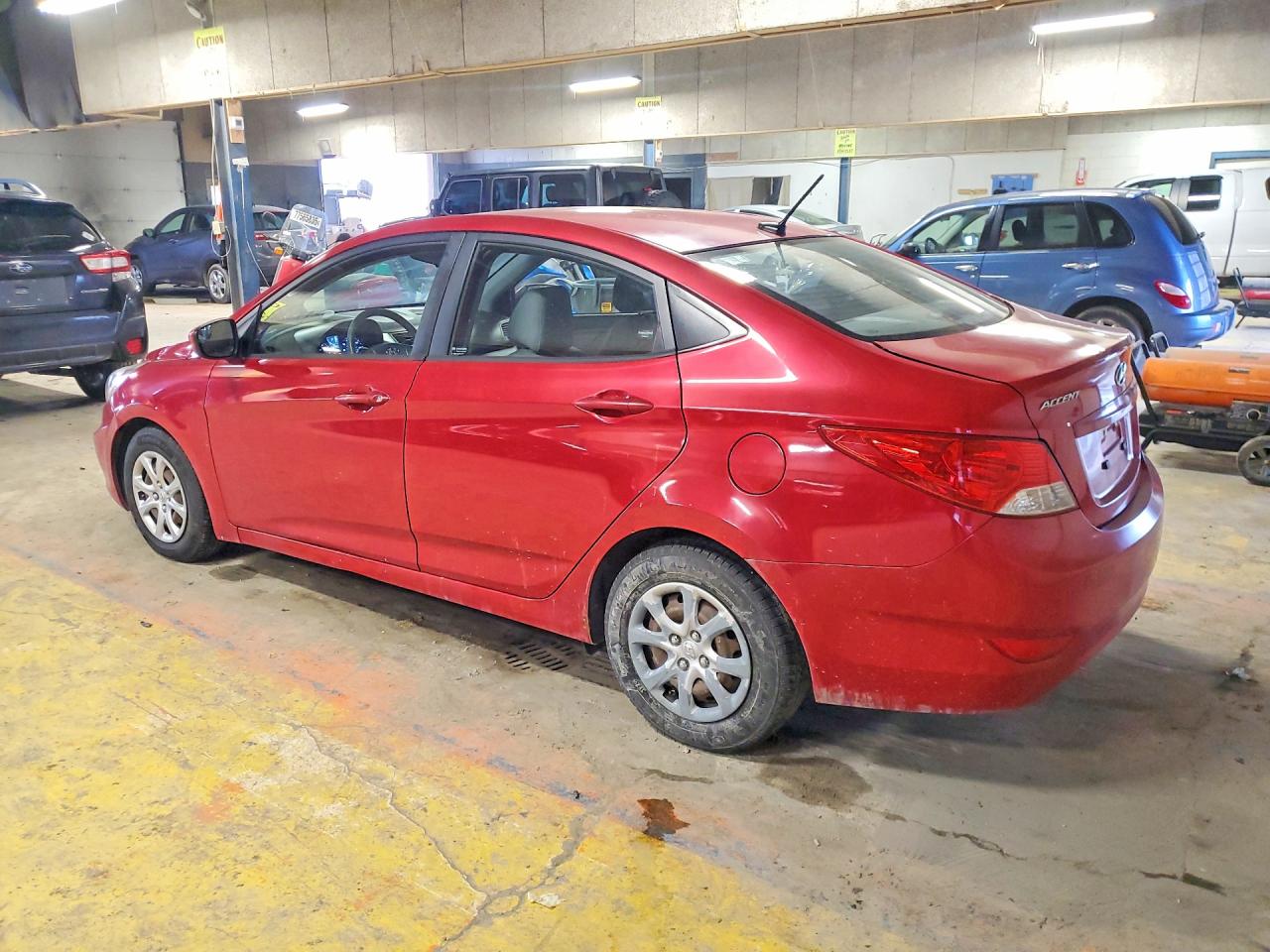 2014 Hyundai Accent Gls Red vin: KMHCT4AE2EU676046