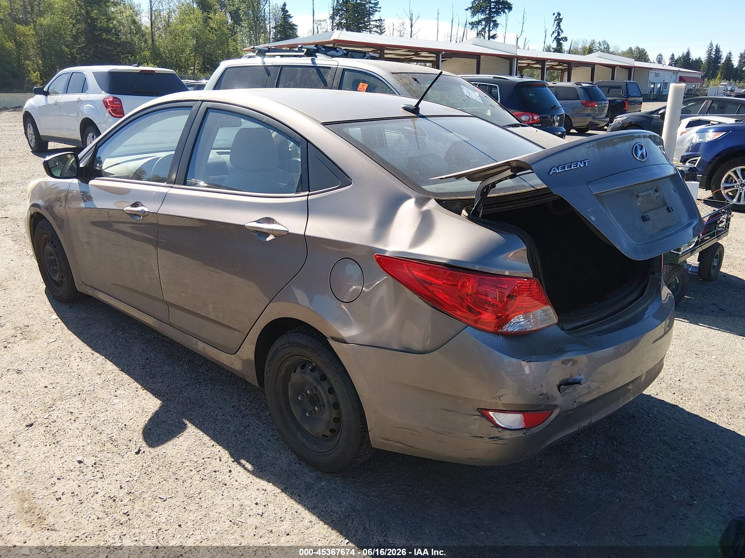 2014 Hyundai Accent Gls Brown vin: KMHCT4AE2EU700720