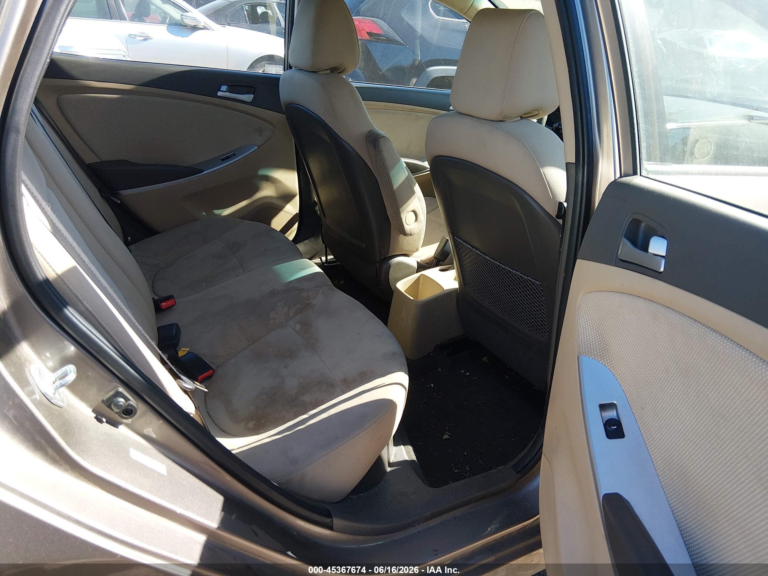 2014 Hyundai Accent Gls Brown vin: KMHCT4AE2EU700720