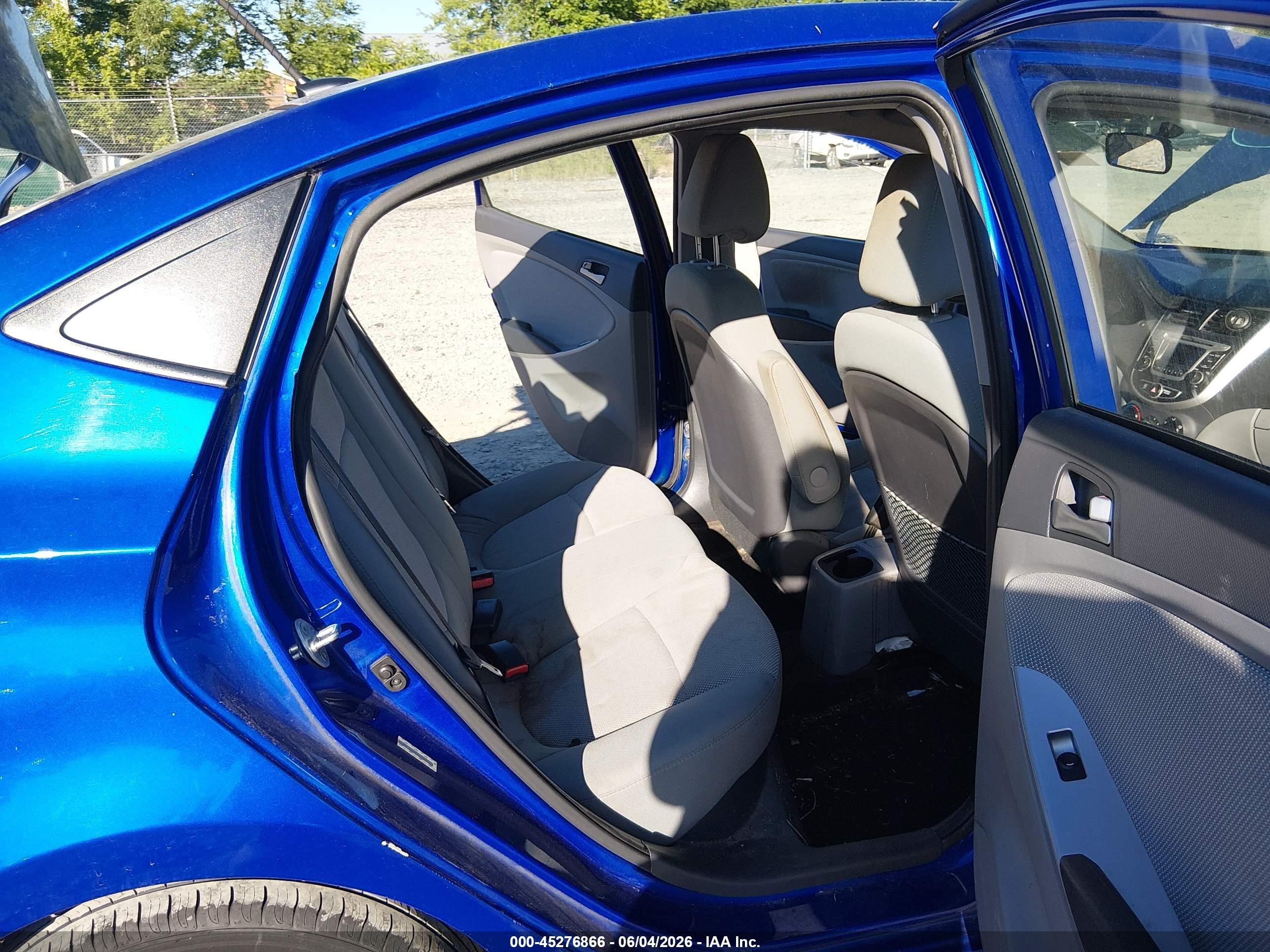 2014 Hyundai Accent Gls Blue vin: KMHCT4AE2EU756057