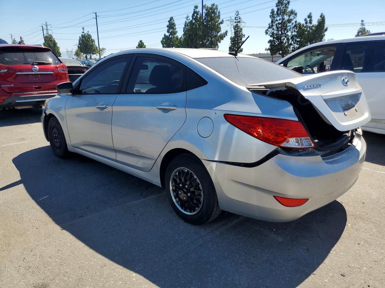 2014 Hyundai Accent Gls Silver vin: KMHCT4AE2EU758200