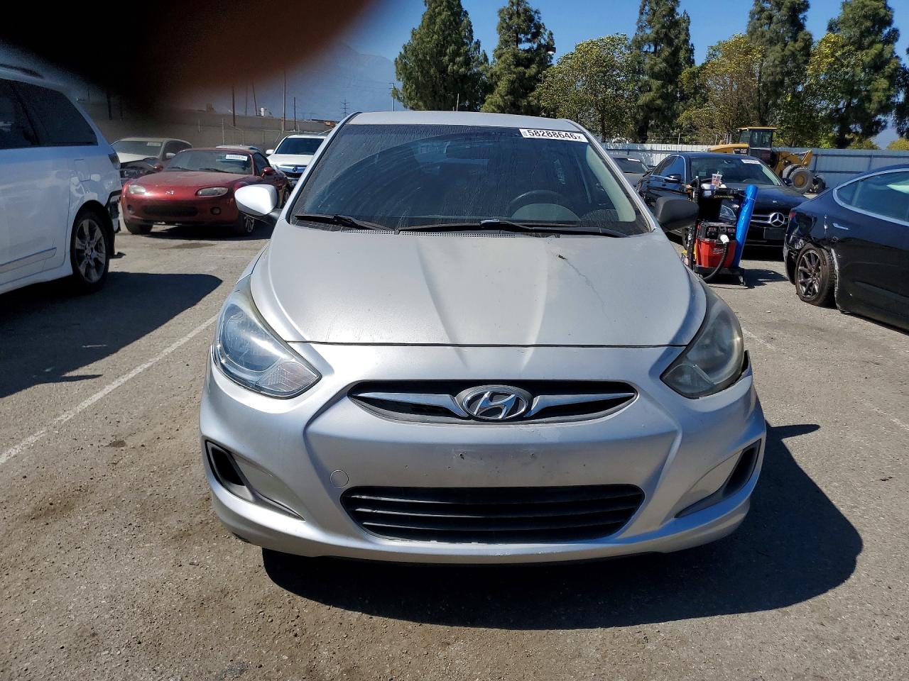 2014 Hyundai Accent Gls Silver vin: KMHCT4AE2EU758200