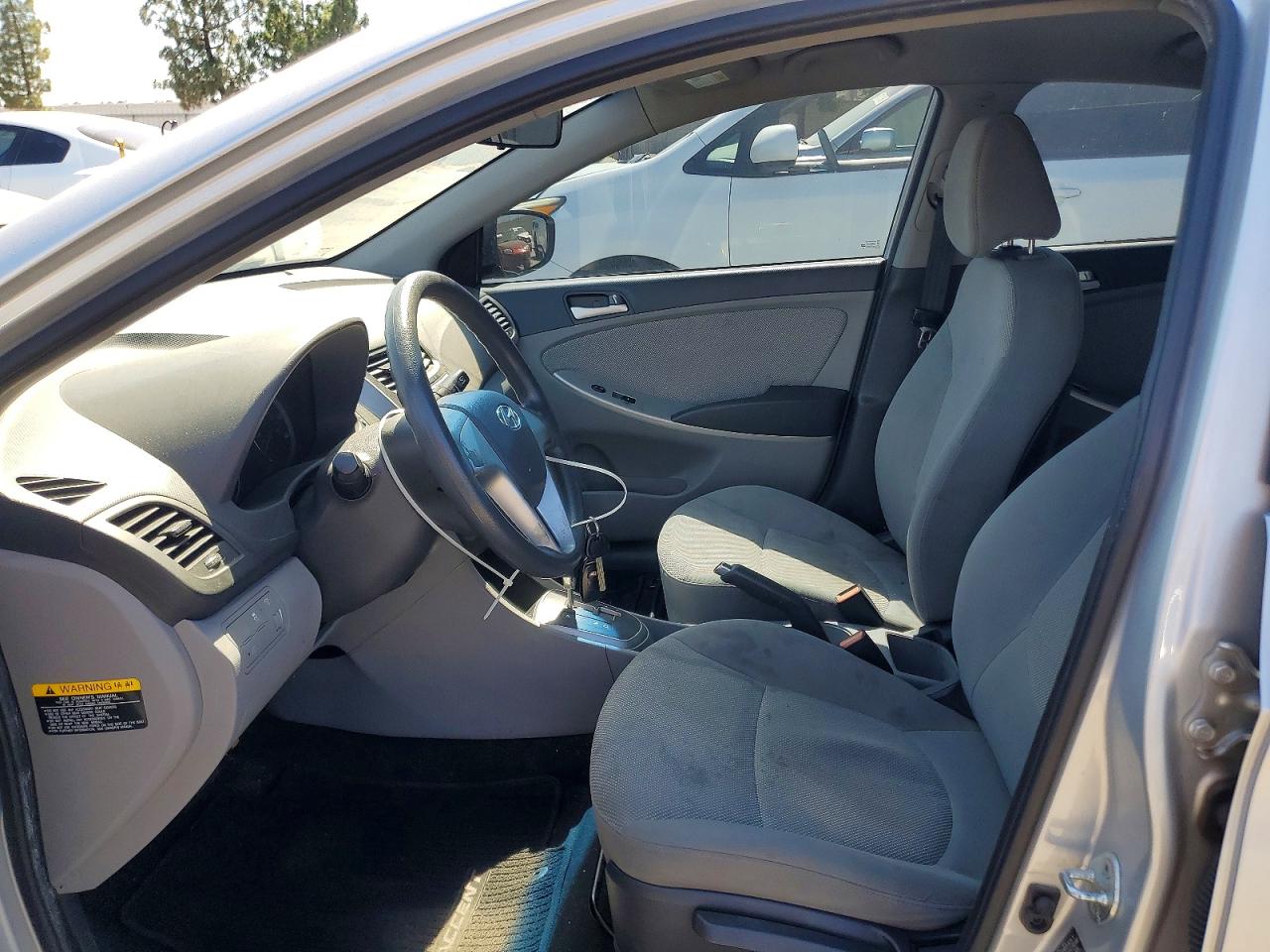 2014 Hyundai Accent Gls Silver vin: KMHCT4AE2EU758200
