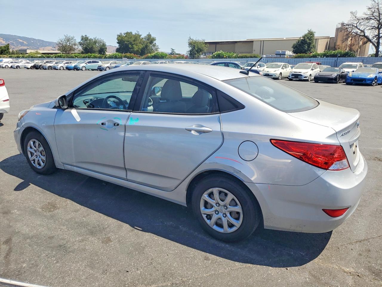 2014 Hyundai Accent Gls Silver vin: KMHCT4AE2EU767737