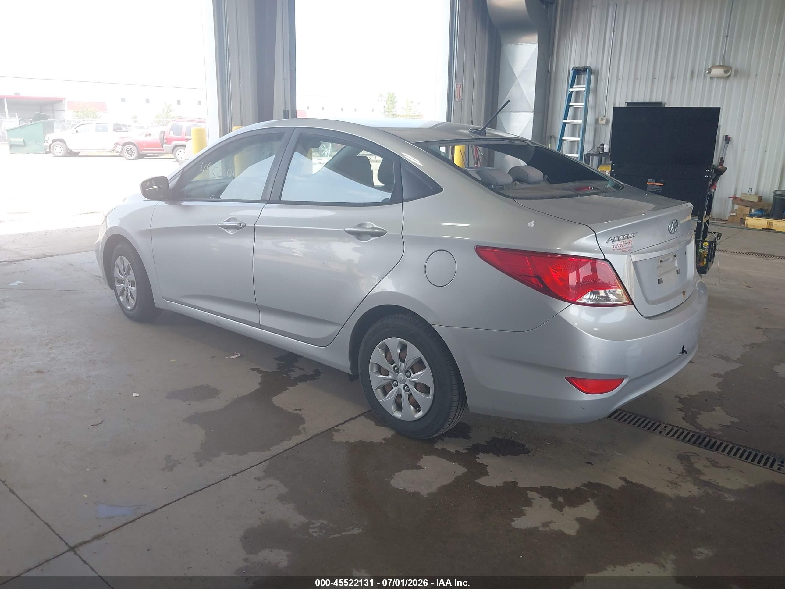 2015 Hyundai Accent Gls Silver vin: KMHCT4AE2FU819305