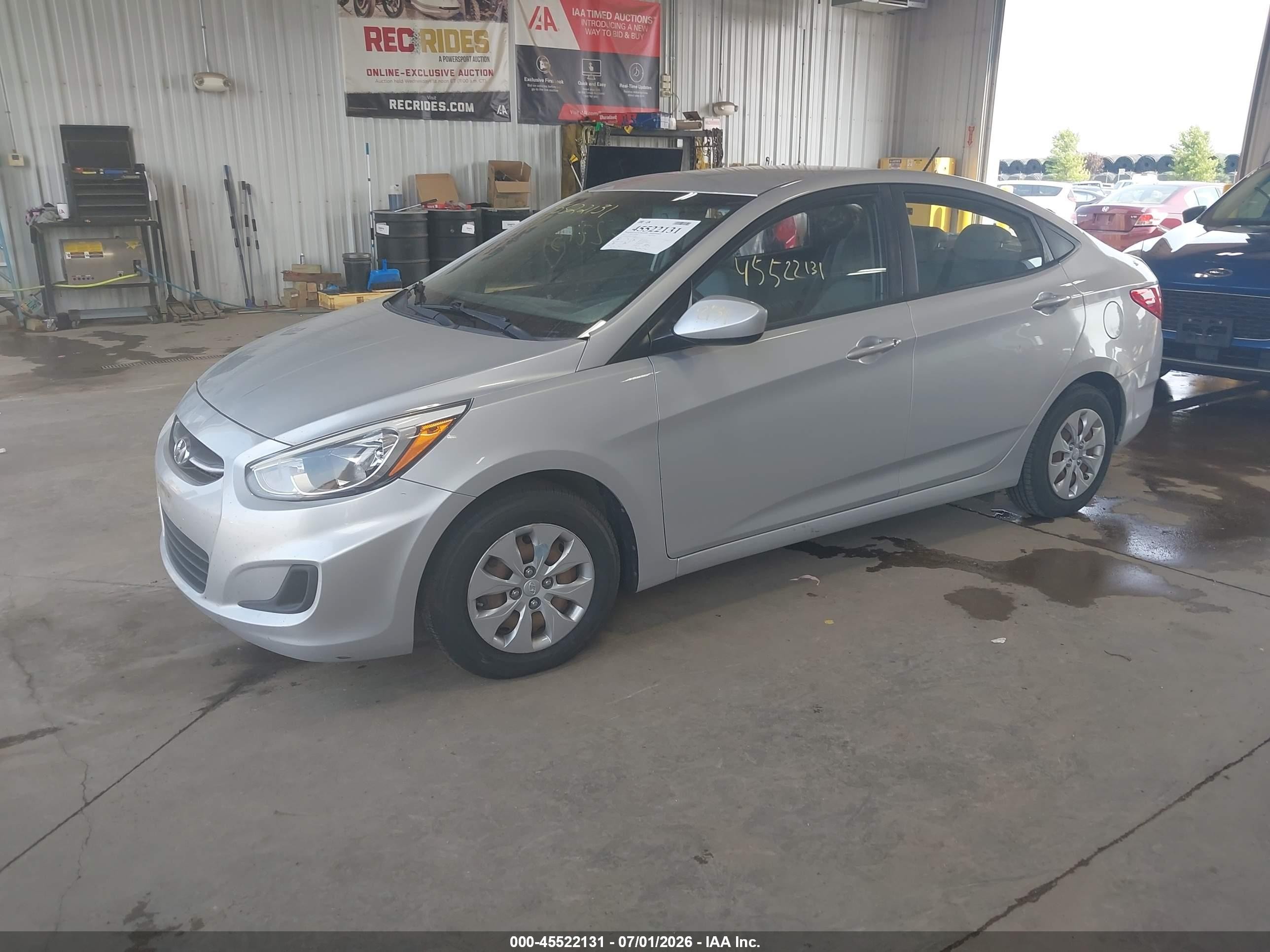 2015 Hyundai Accent Gls Silver vin: KMHCT4AE2FU819305
