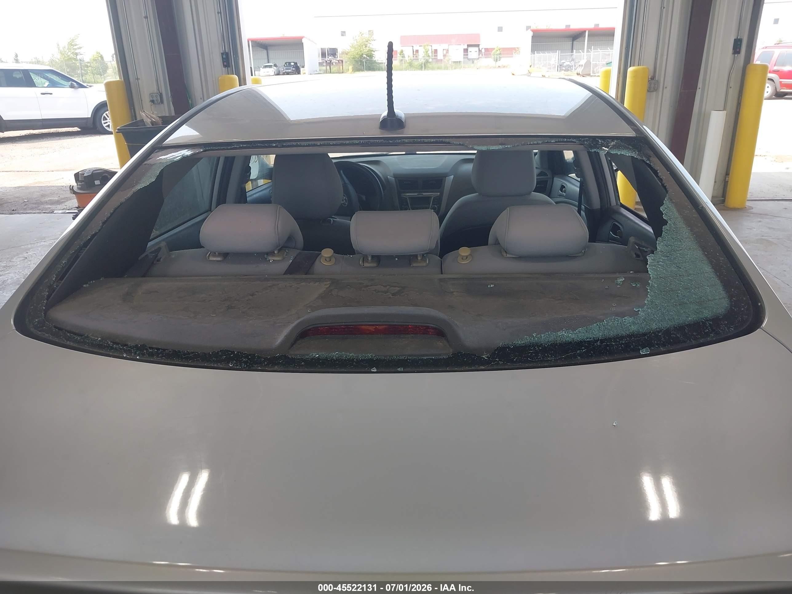 2015 Hyundai Accent Gls Silver vin: KMHCT4AE2FU819305