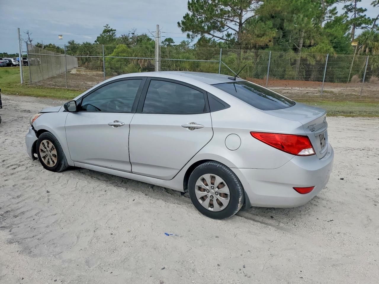 2016 Hyundai Accent Se Silver vin: KMHCT4AE2GU974437