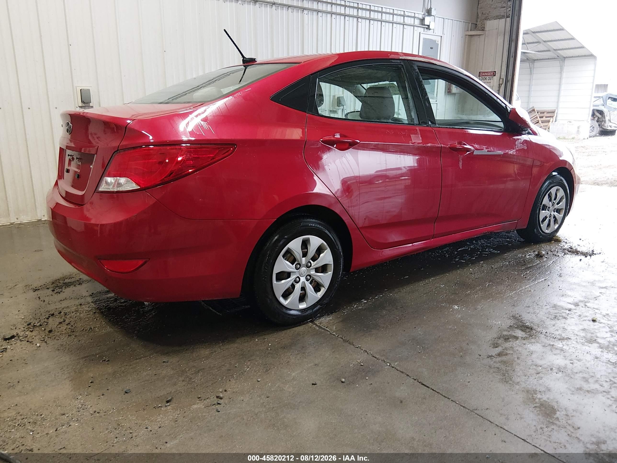 2017 Hyundai Accent Se Red vin: KMHCT4AE2HU294071