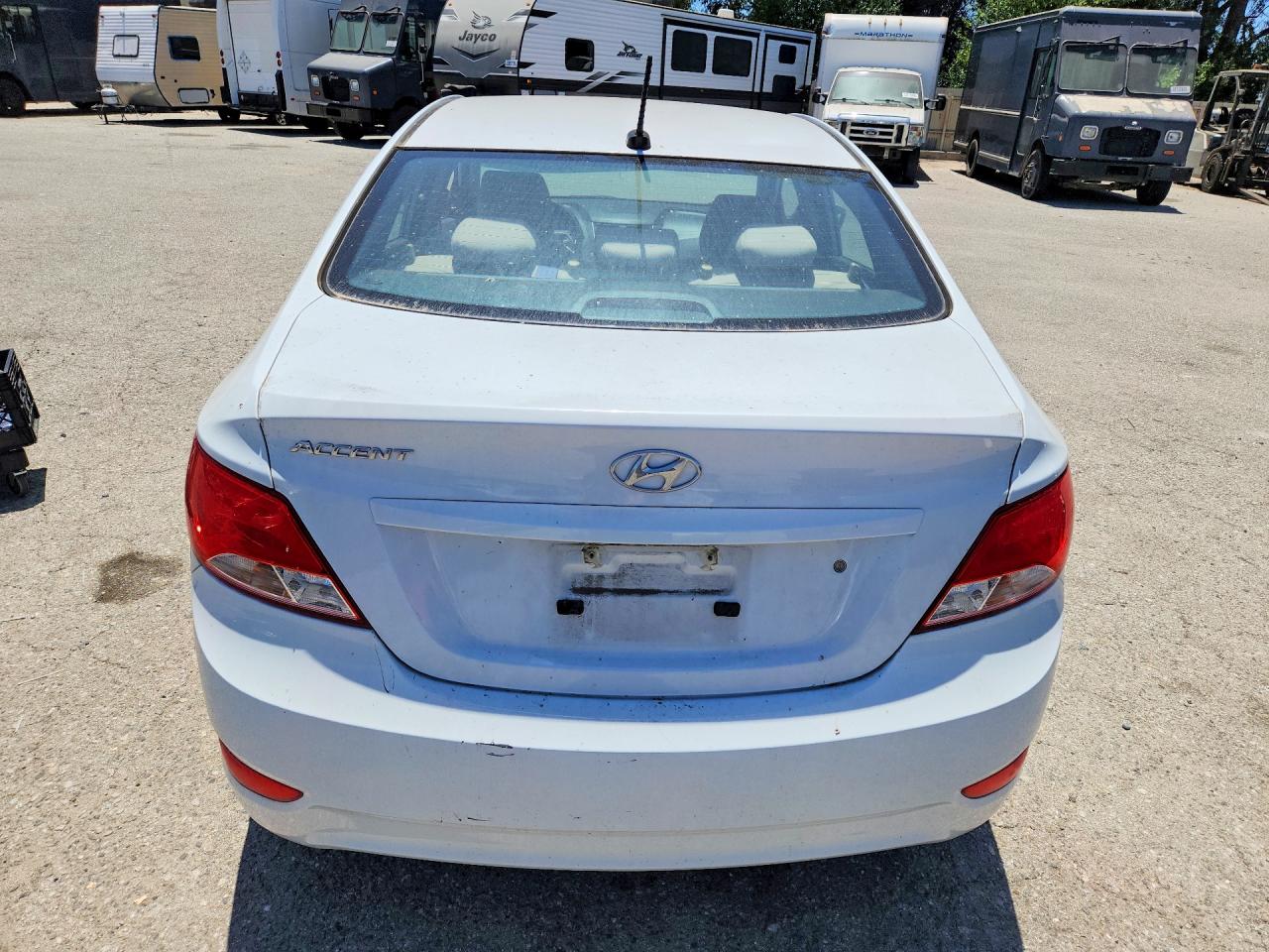 2017 Hyundai Accent Se Белый vin: KMHCT4AE2HU366581