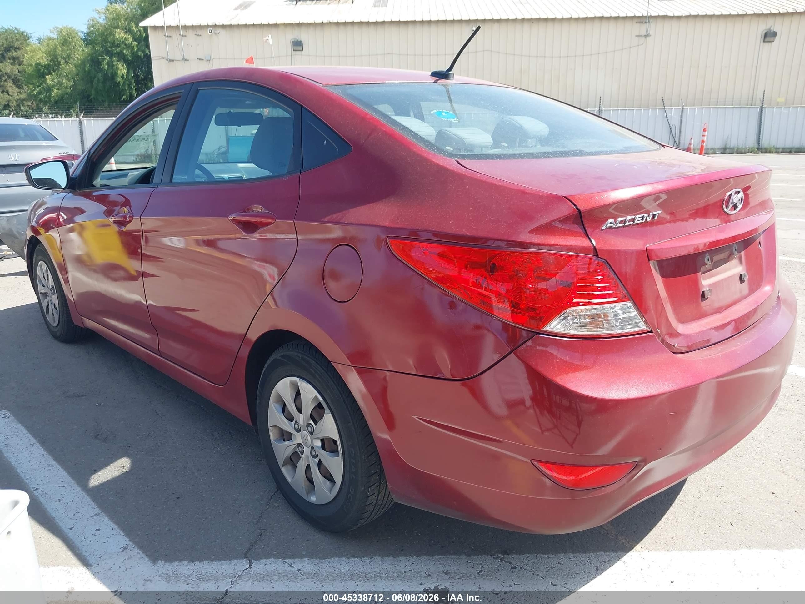 2017 Hyundai Accent Se Красный vin: KMHCT4AE2HU389343