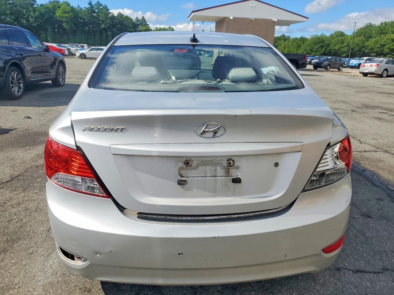 2012 Hyundai Accent Gls Silver vin: KMHCT4AE3CU083440
