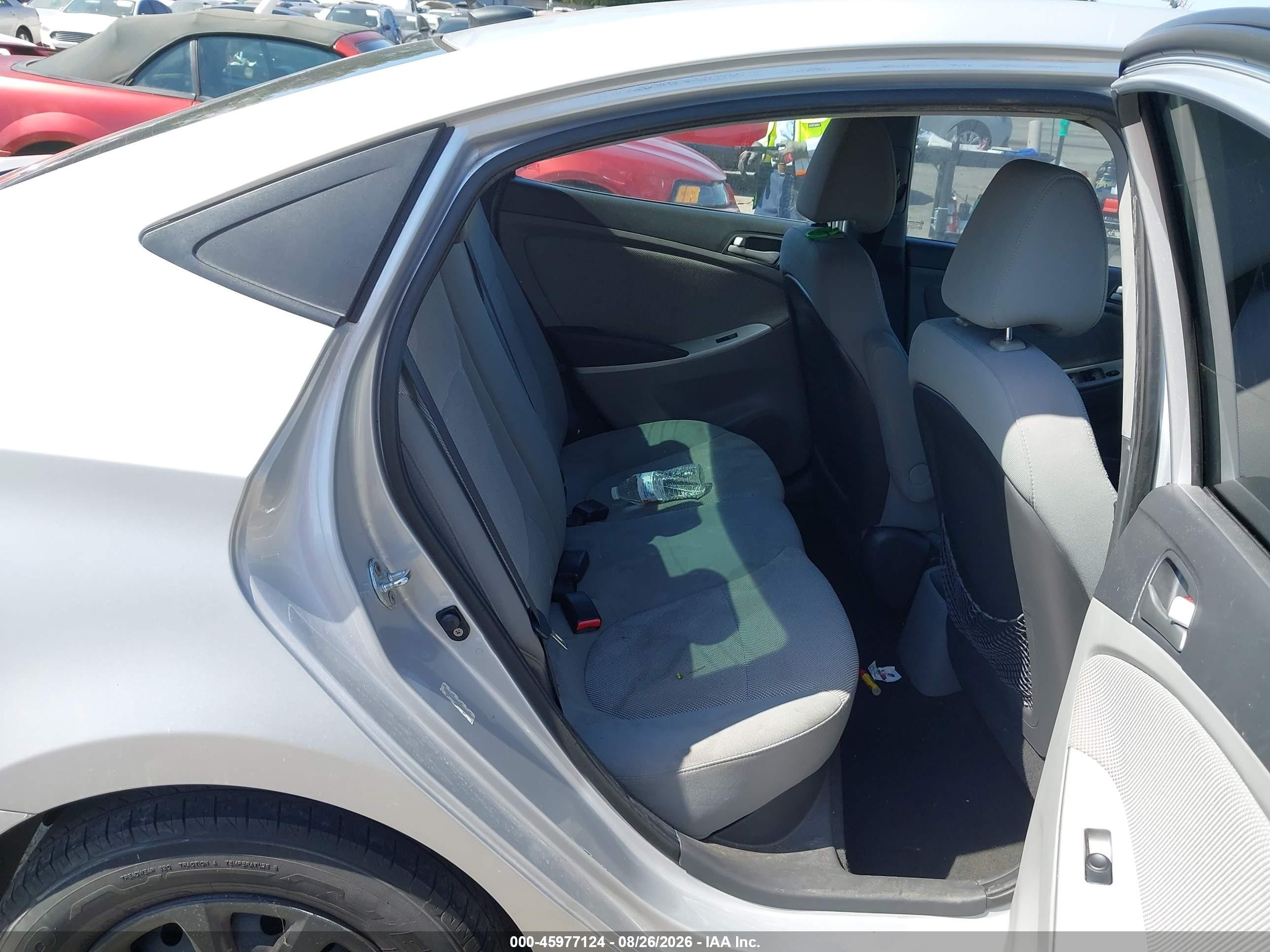 2012 Hyundai Accent Gls Silver vin: KMHCT4AE3CU143314