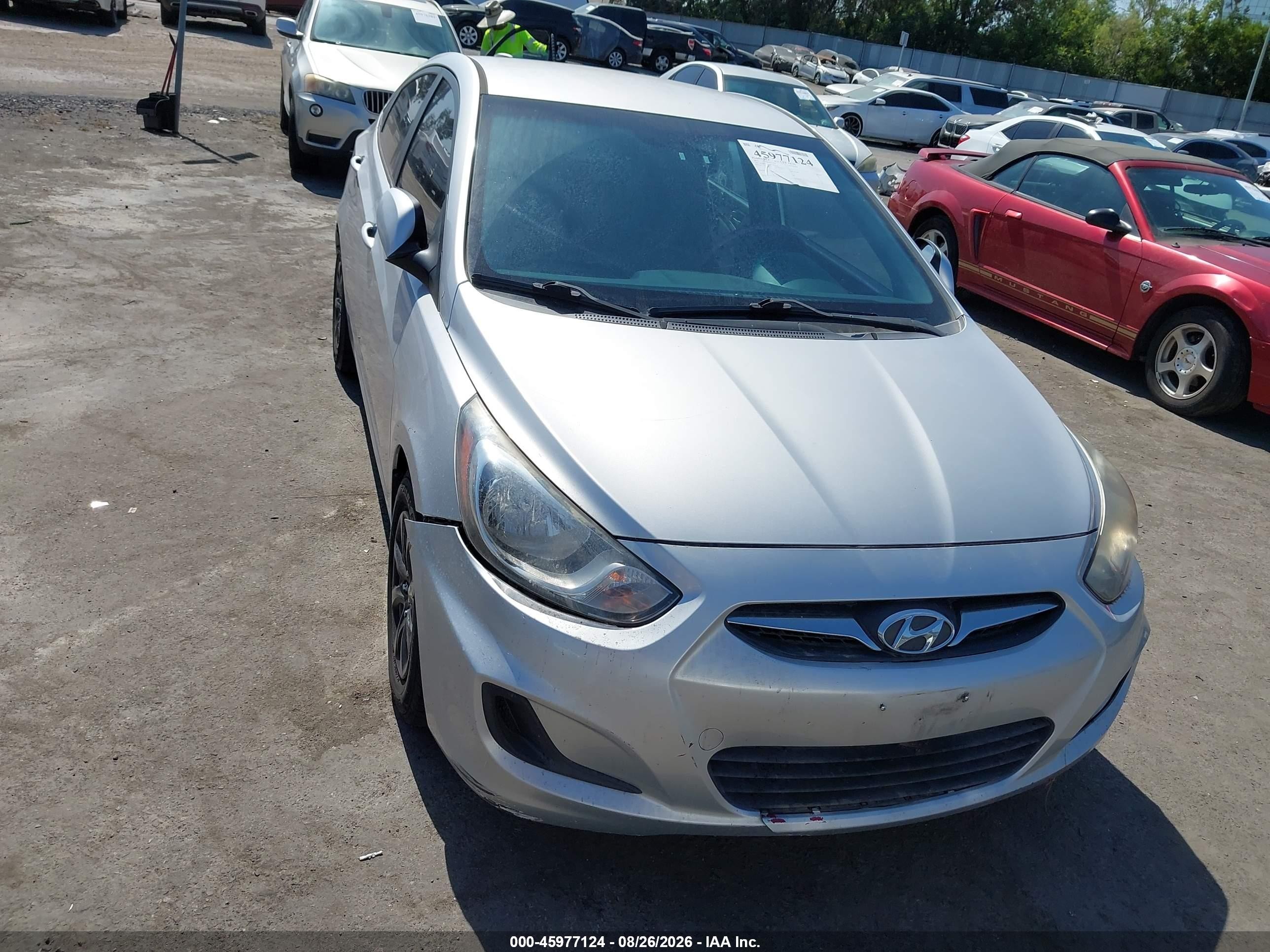 2012 Hyundai Accent Gls Silver vin: KMHCT4AE3CU143314