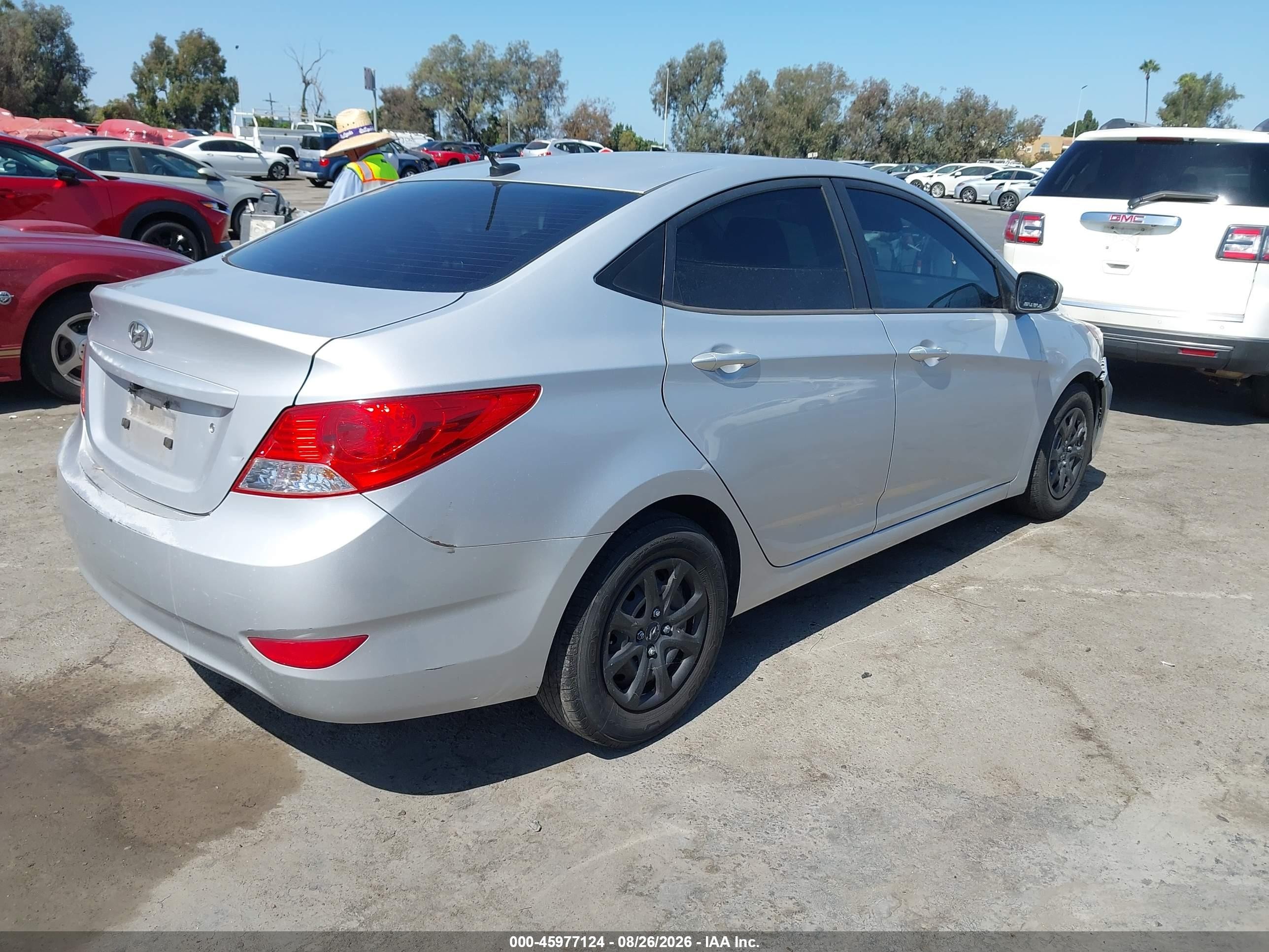 2012 Hyundai Accent Gls Silver vin: KMHCT4AE3CU143314